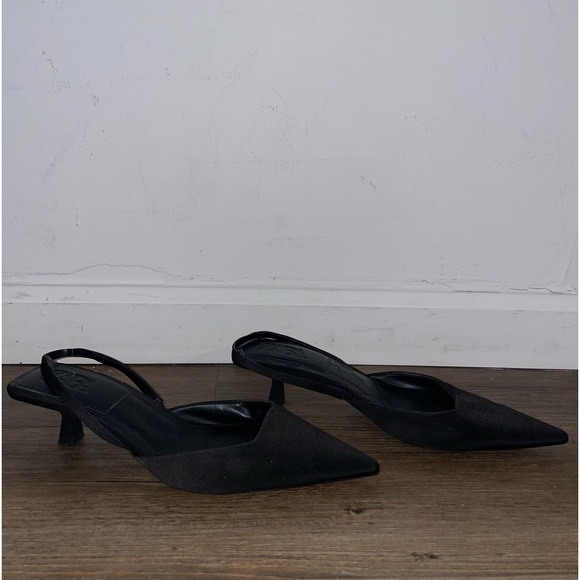Zara Shoes - Zara Kitten Heels